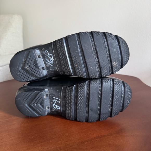 Hunter Original Tall Gloss Black Rain Boots - Picture 6 of 6